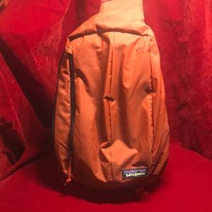 New with Tag Patagonia lightweight sling backpack 8L